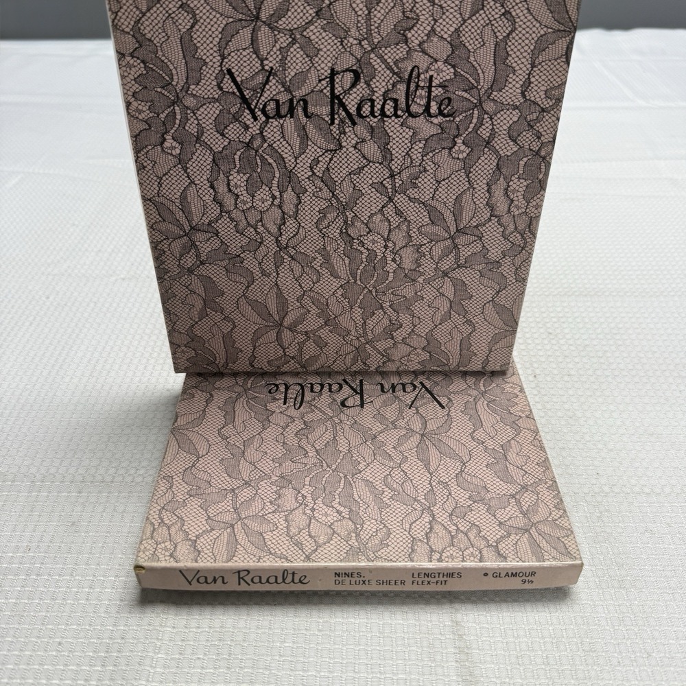 7 Vtg 50s Van Raalte Nines Sheer Glamour 9.5 L Nylon Stockings Seams‎ New 2 Box